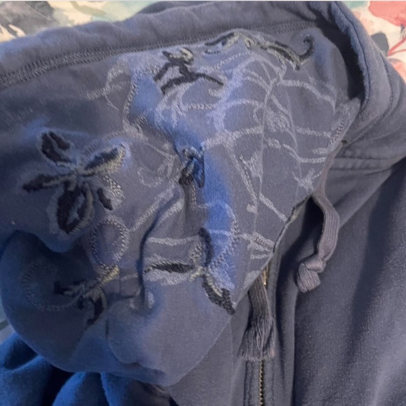 abercrombie and fitch sleeveless sweater with hoodie - Picture 7 of 7